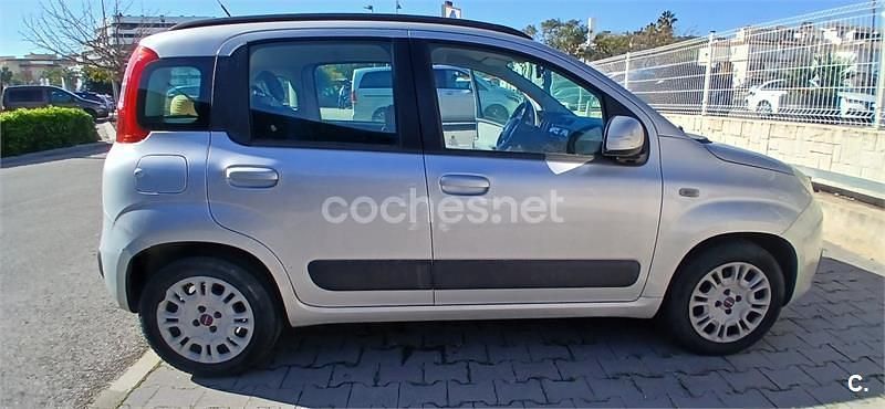 Usado Fiat Panda Lounge 69 CV (50 kW) 2014 Gris / plata Utilitario
