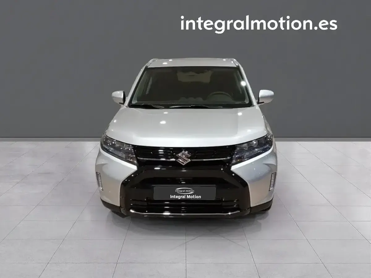 Nuevo Suzuki Vitara 110 CV (80 kW) 2026 Gris SUV