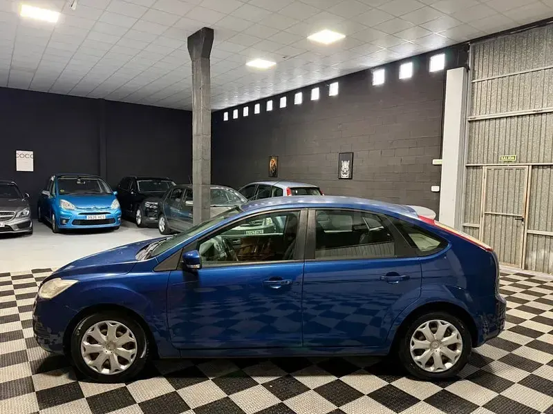 Usado Ford Focus Titanium 145 CV (106 kW) 2008 Azul Berlina