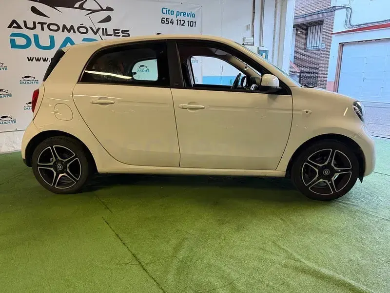 Usado Smart ForFour Passion 71 CV (52 kW) 2015 Blanco Utilitario
