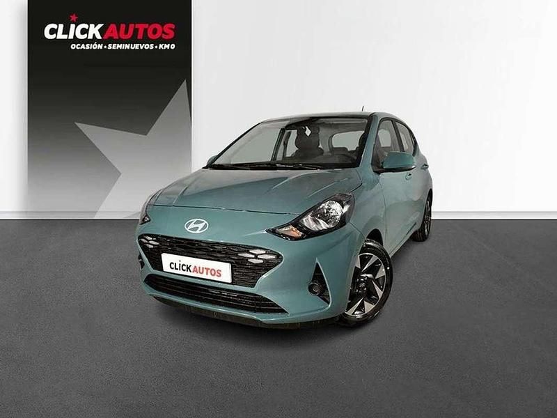 Verde Usado 2024 Hyundai i10 Utilitario | 12.300 € (Precio justo) - Imagen 1/4