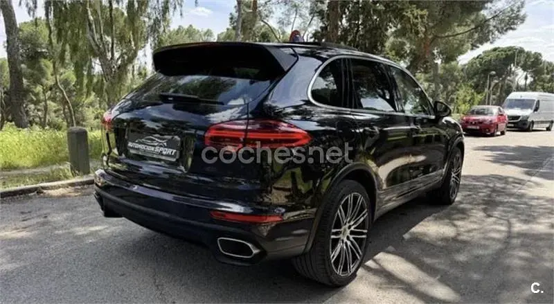 Usado Porsche Cayenne 262 CV (192 kW) 2015 Azul SUV