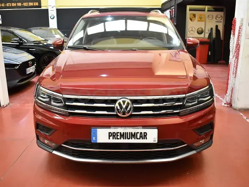Usado VW Tiguan Allspace Life 150 CV (110 kW) 2021 Granate SUV