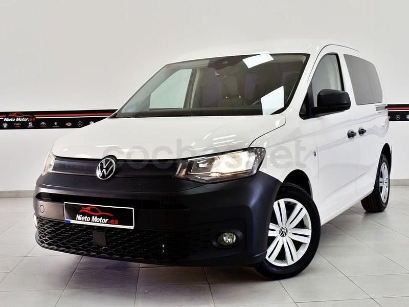 Usado VW Caddy 102 CV (75 kW) 2021 Blanco Monovolumen