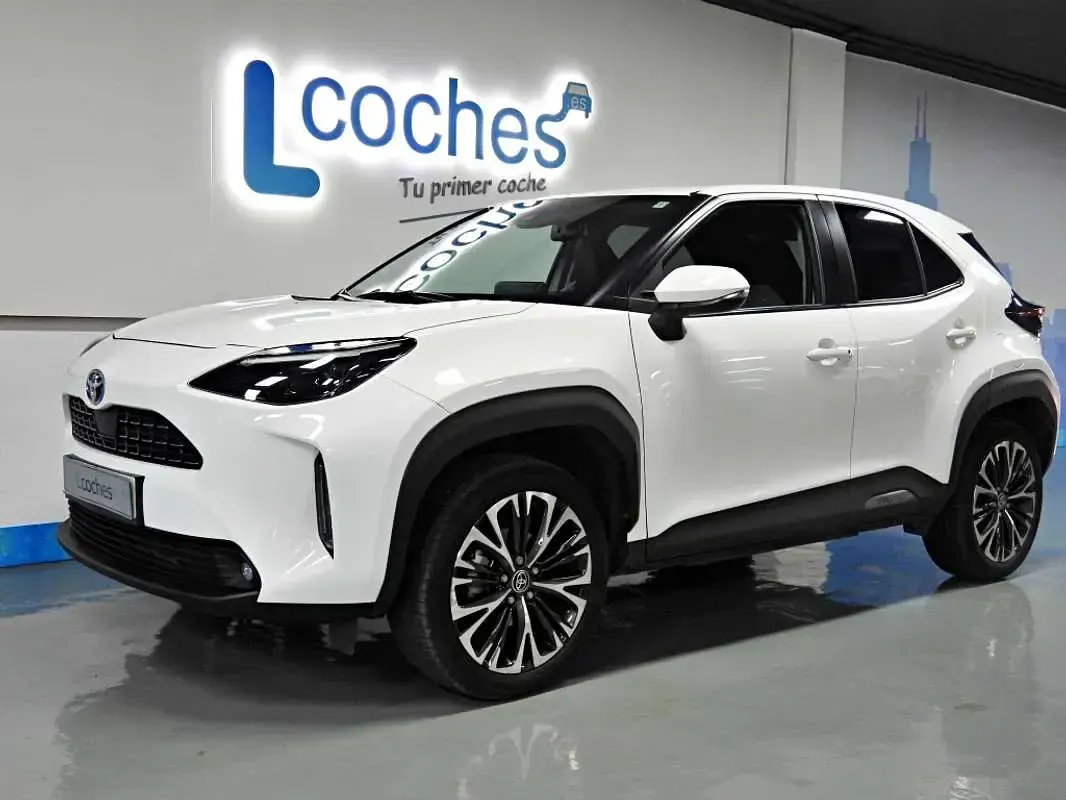 Usado Toyota Yaris Cross Style 116 CV (85 kW) 2022 Blanco SUV