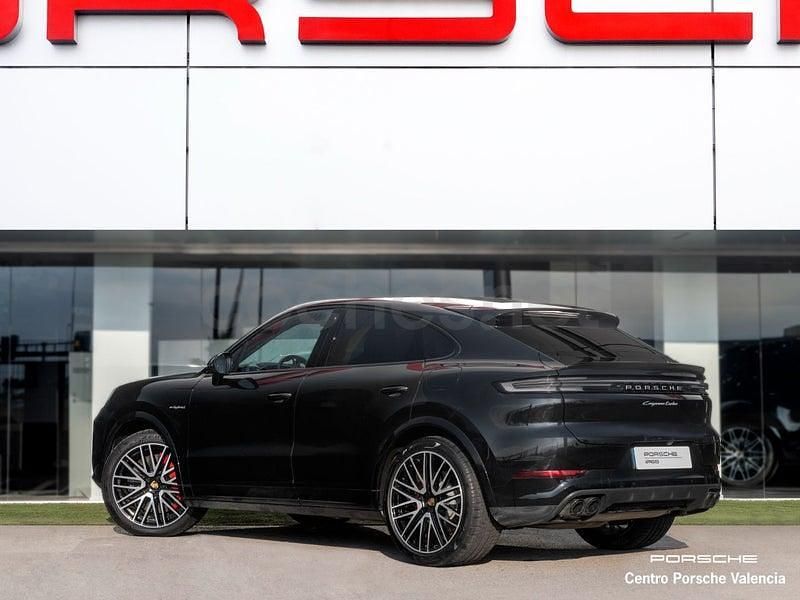 Usado Porsche Cayenne Turbo E-Hybrid 739 CV (543 kW) 2024 Negro SUV