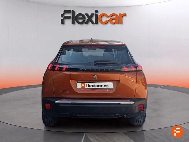 Usado Peugeot 2008 Active 100 CV (73 kW) 2020 Naranja SUV