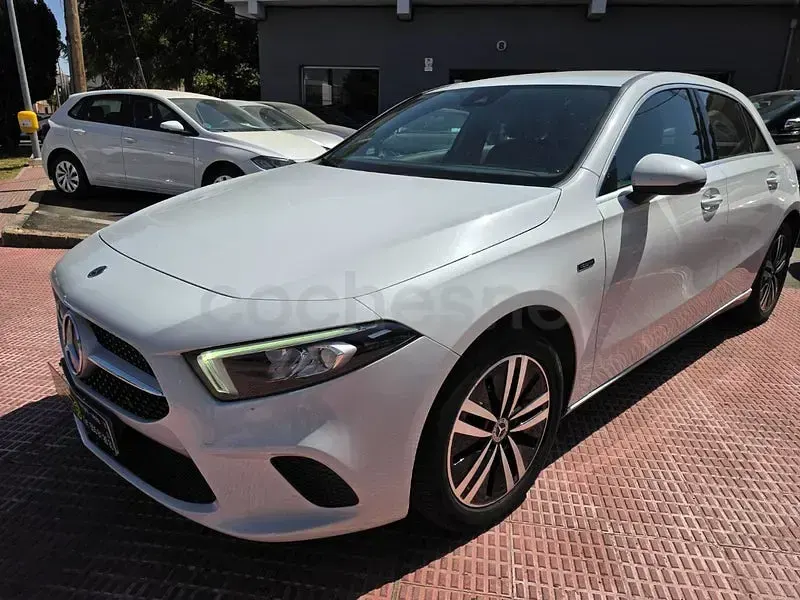 Usado Mercedes A250 218 CV (160 kW) 2021 Blanco Berlina