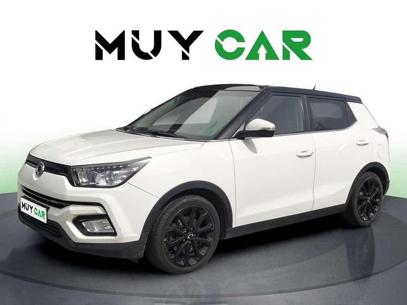 Usado Ssangyong (KGM) Tivoli 128 CV (94 kW) 2018 Blanco SUV