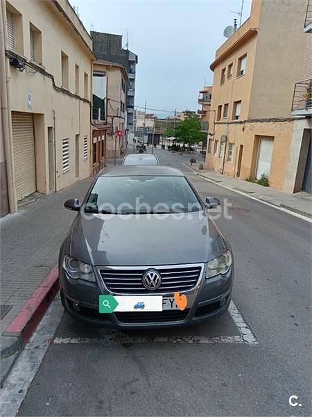 Usado VW Passat Advance 140 CV (102 kW) 2007 Gris / plata Berlina