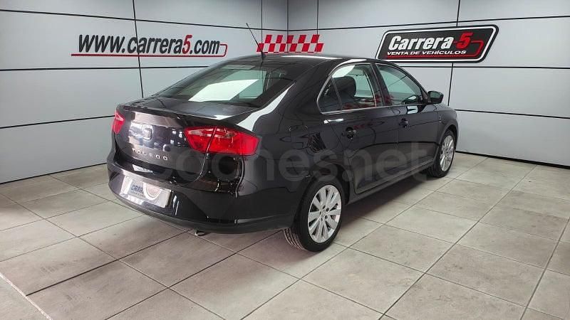 Usado Seat Toledo Style 105 CV (77 kW) 2013 Negro Utilitario
