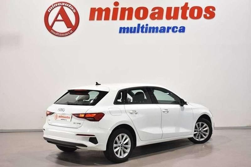 Usado Audi A3 Sportback S-Line 110 CV (80 kW) 2021 Blanco Utilitario