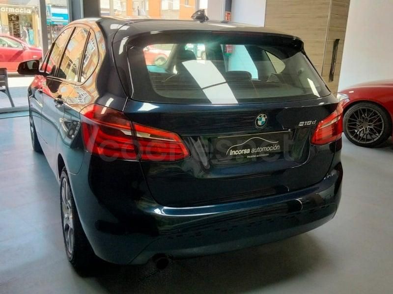 Usado BMW 218 Comfort Edition 150 CV (110 kW) 2015 Negro Familiar