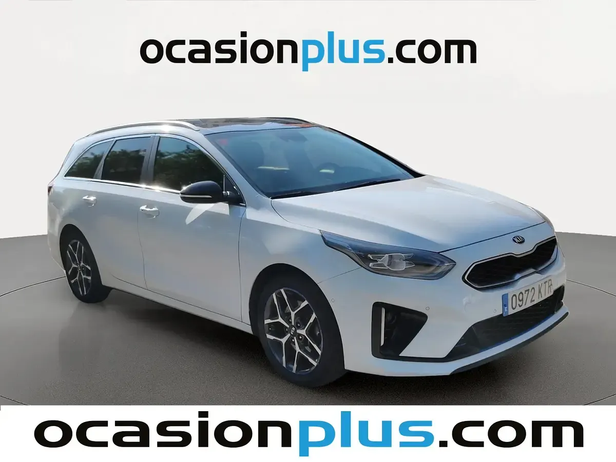 Usado Kia Ceed GT GT-Line 120 CV (88 kW) 2019 Blanco Familiar