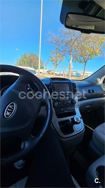 Usado Kia Carnival 185 CV (136 kW) 2007 Gris / plata Monovolumen