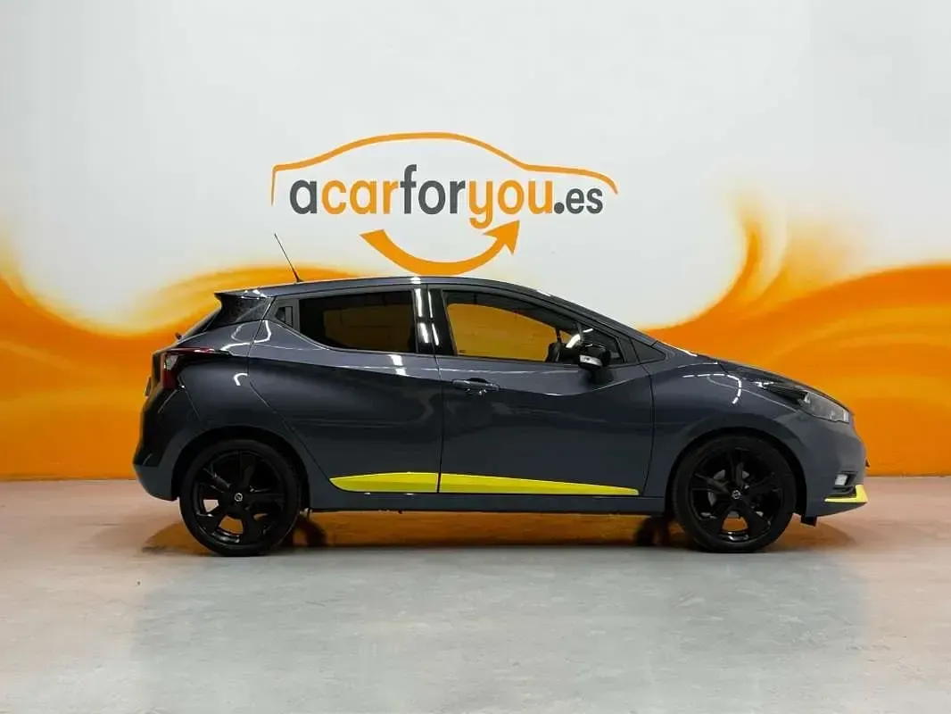 Usado Nissan Micra 92 CV (67 kW) 2022 Gris Utilitario