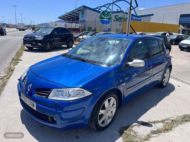 Azul Usado 2006 Renault Mégane II Berlina | 3950 € (Caro) - Imagen 1/4