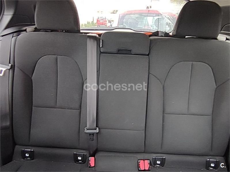 Usado Volvo XC40 Momentum 129 CV (94 kW) 2021 Negro SUV