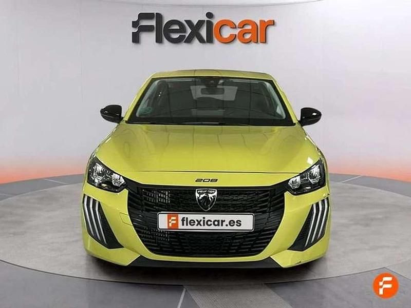 Usado Peugeot 208 Allure 102 CV (75 kW) 2024 Verde Utilitario