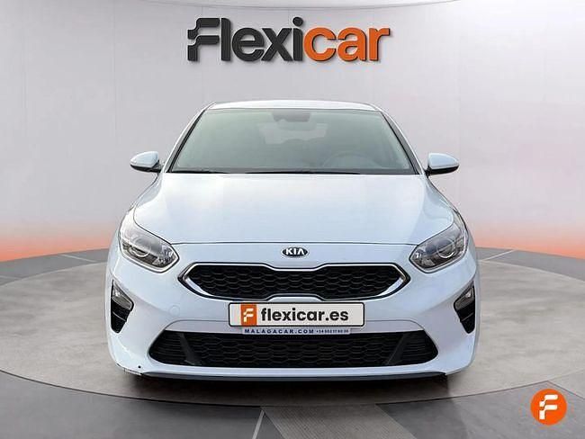 Usado Kia Ceed 120 CV (88 kW) 2021 Blanco Utilitario