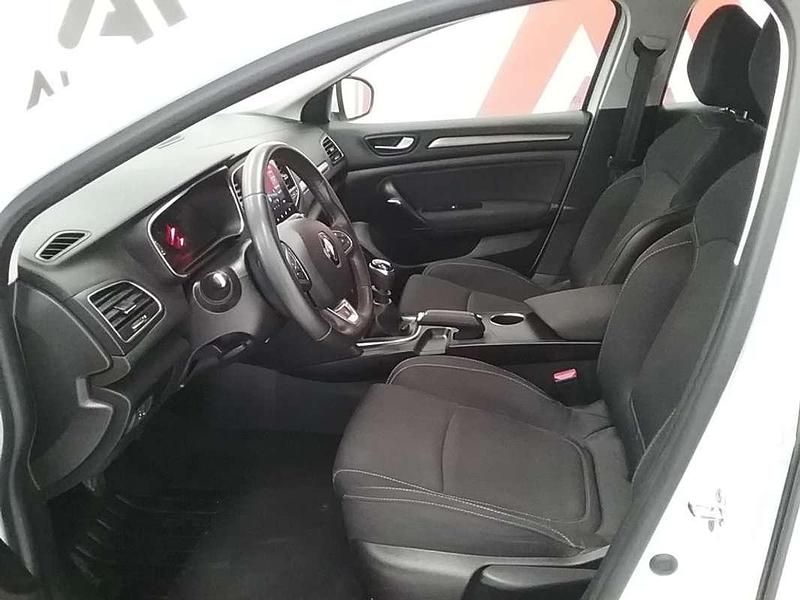 Usado Renault Mégane IV Intens 116 CV (85 kW) 2022 Blanco Utilitario