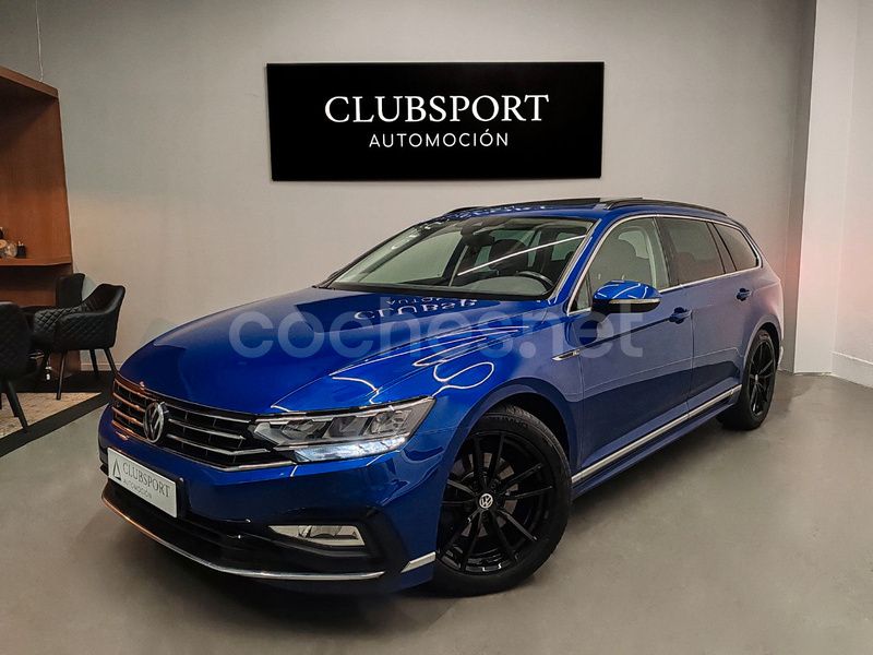 Azul Usado 2019 VW Passat R-line Familiar | 28.490 € (Caro) - Imagen 1/4