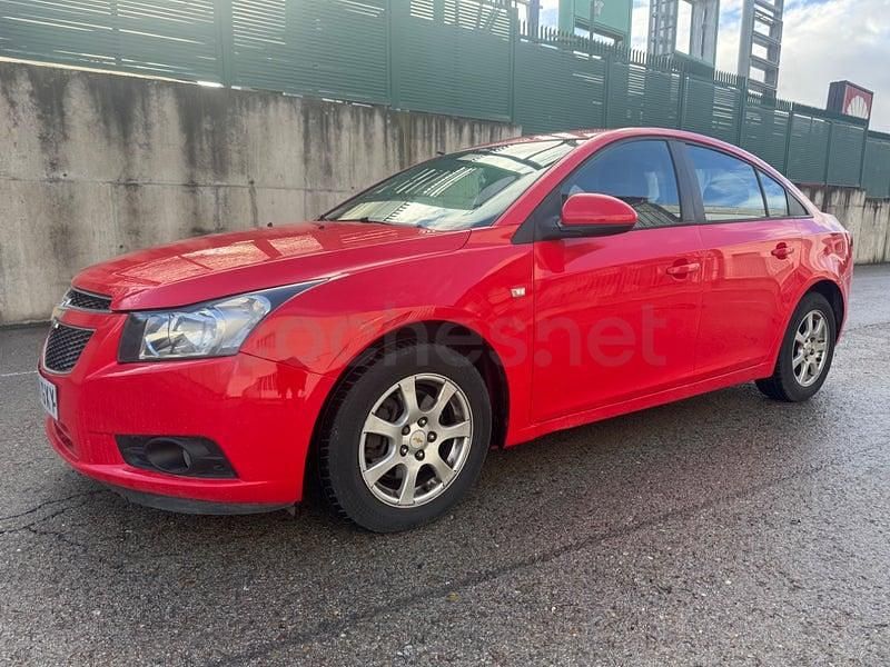 Usado Chevrolet Cruze LS 125 CV (91 kW) 2010 Rojo Berlina
