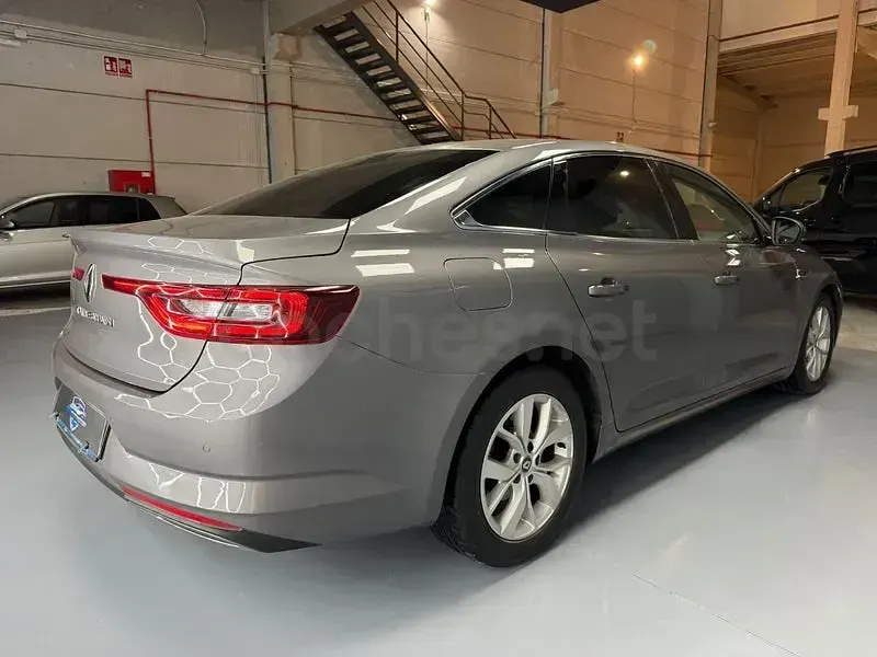 Usado Renault Talisman LIMITED 120 CV (88 kW) 2021 Marrón Berlina