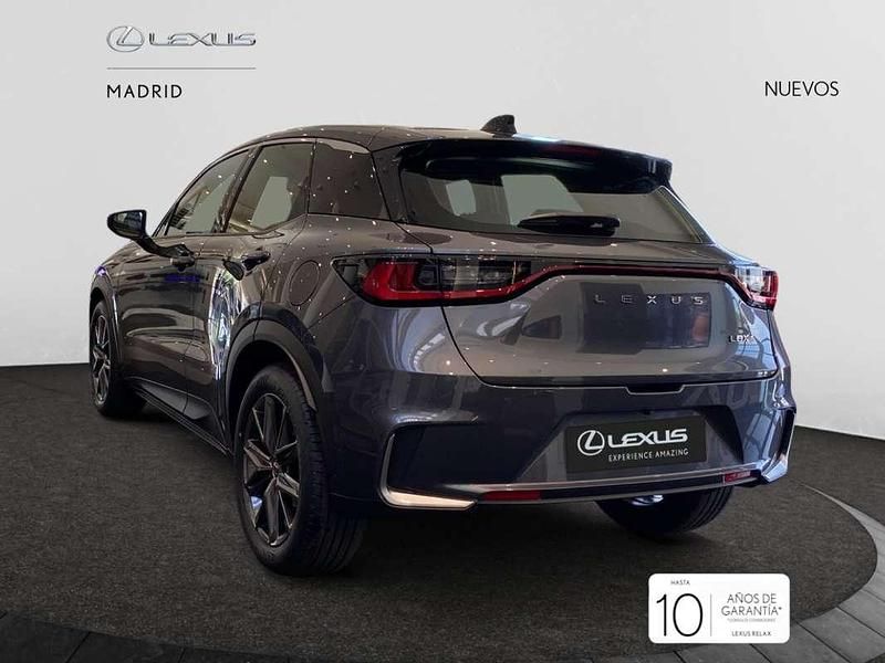 Nuevo Lexus LBX 136 CV (100 kW) 2025 Gris SUV