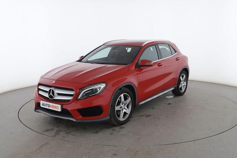Rojo Usado 2017 Mercedes GLA200 AMG line SUV | 22.099 € (Precio justo) - Imagen 1/3