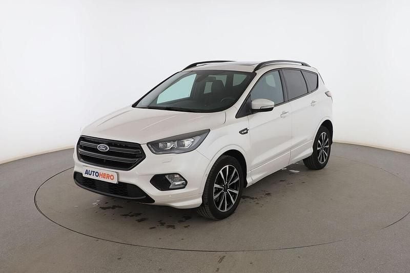 Blanco Usado 2017 Ford Kuga ST-Line SUV | 14.399 € (Precio justo) - Imagen 1/3