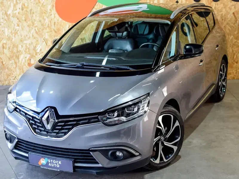 Usado Renault Grand Scénic IV Edition One 160 CV (117 kW) 2017 Gris / plata Monovolumen