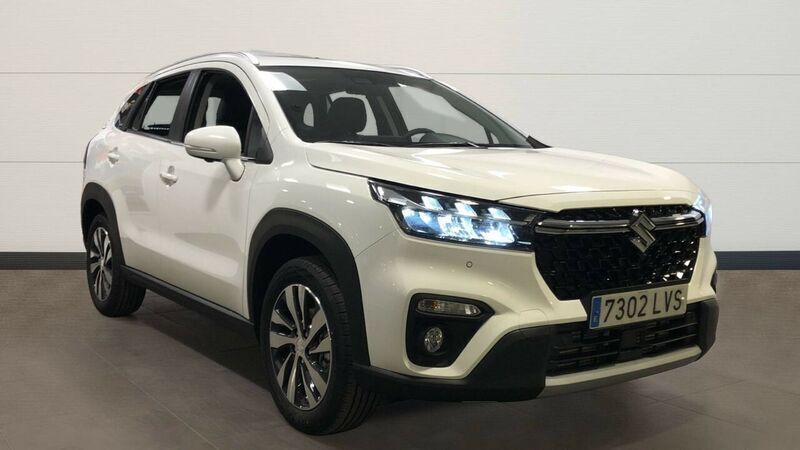 Blanco Usado 2021 Suzuki SX4 S-Cross SUV | 23.900 € (Un poco caro) - Imagen 1/4