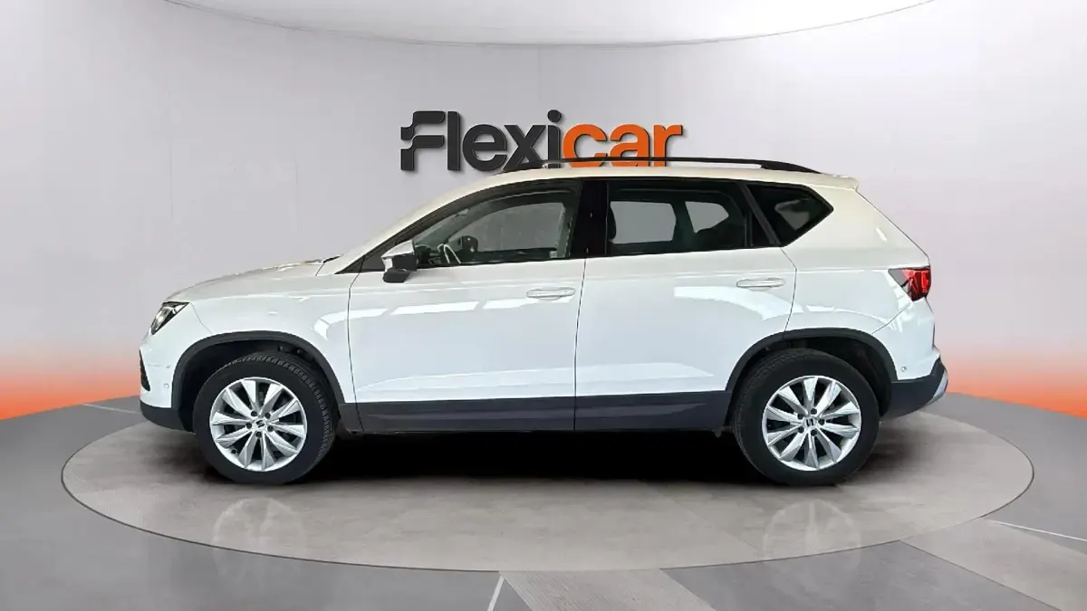 Usado Seat Ateca Style 150 CV (110 kW) 2022 Blanco SUV