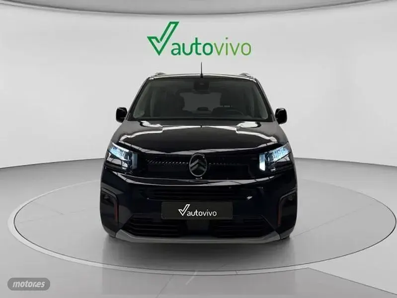 Usado Citroën Berlingo XTR 102 CV (75 kW) 2025 Negro Monovolumen