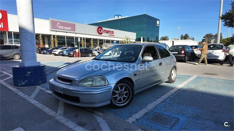 Gris / plata Usado 1997 Honda Civic LS Berlina | 3500 € - Imagen 1/4