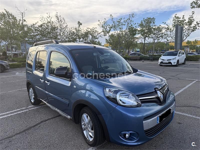 Usado Renault Kangoo SE 110 CV (80 kW) 2017 Azul Monovolumen
