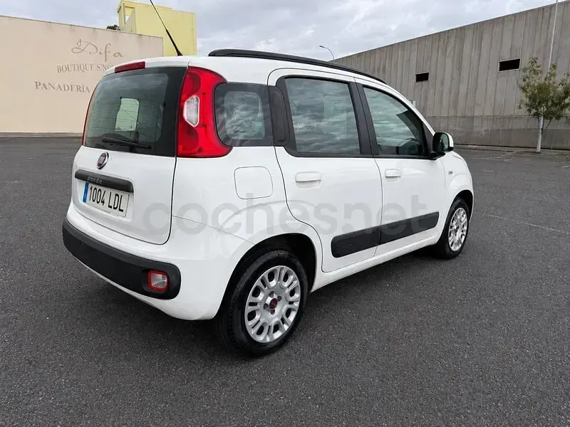 Usado Fiat Panda Lounge 69 CV (50 kW) 2020 Blanco Utilitario