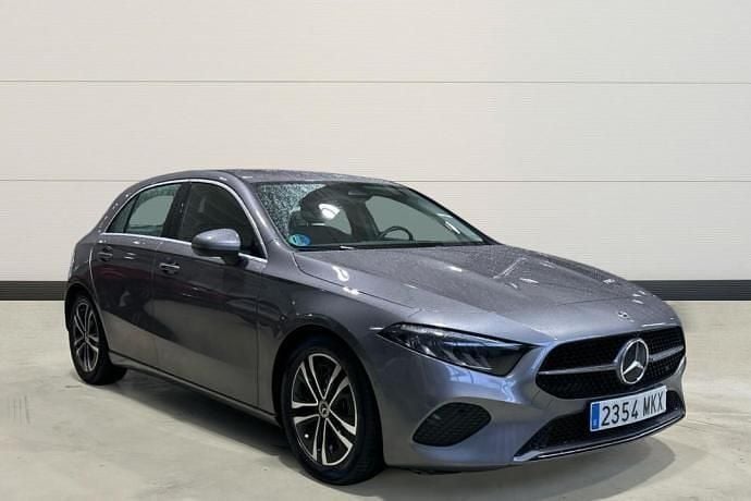 Usado Mercedes A180 136 CV (100 kW) 2023