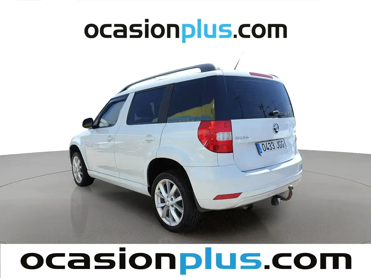 Usado Skoda Yeti Ambition 105 CV (77 kW) 2015 Blanco SUV