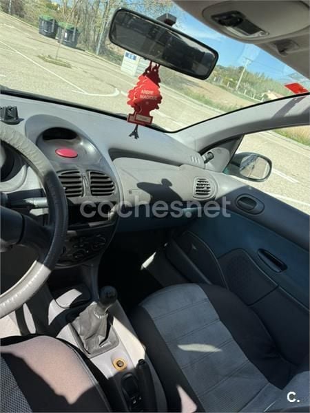 Usado Peugeot 206 75 CV (55 kW) 2003 Verde Berlina