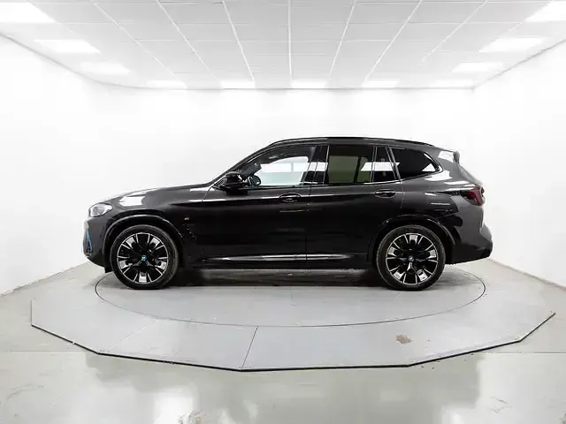 Usado BMW iX3 M Sport 210 kW (286 CV) 2023 Gris SUV