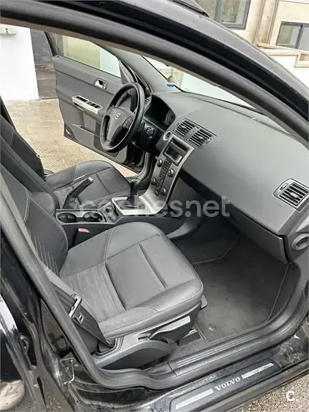 Usado Volvo V50 Momentum 136 CV (100 kW) 2007 Negro Familiar