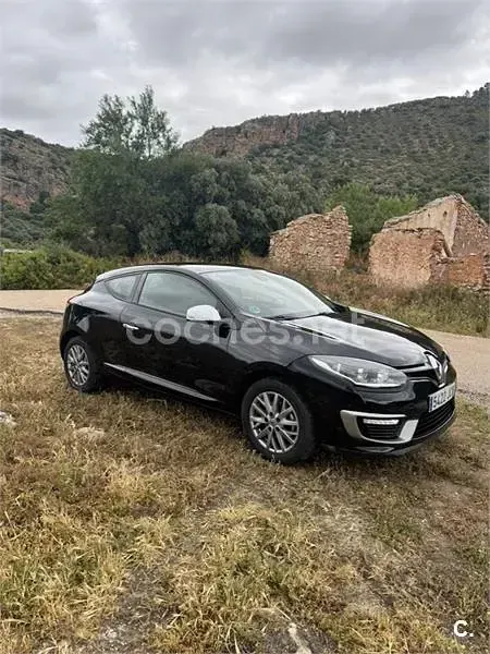 Usado Renault Mégane Intens 115 CV (84 kW) 2015 Negro Coupe