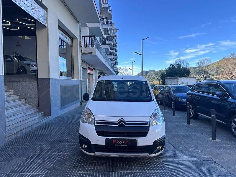 Usado Citroën Berlingo Feel 75 CV (55 kW) 2018 Blanco Monovolumen
