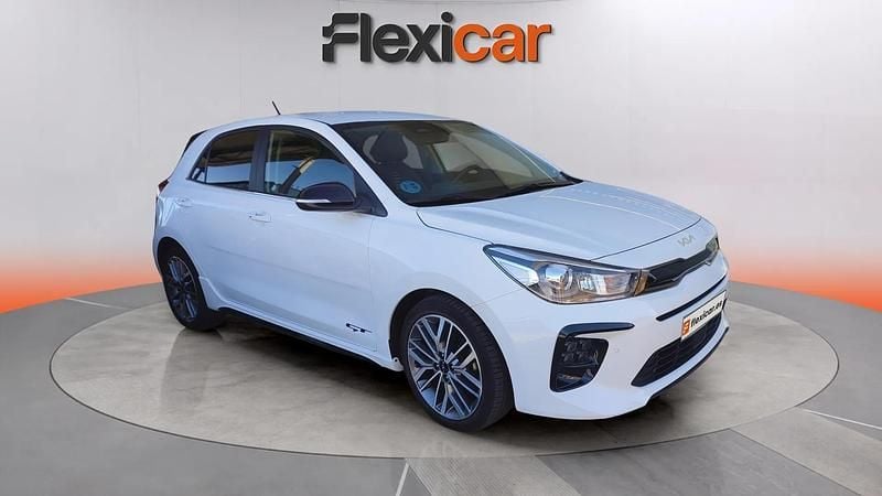 Usado Kia Rio GT-Line 101 CV (74 kW) 2023 Blanco Berlina
