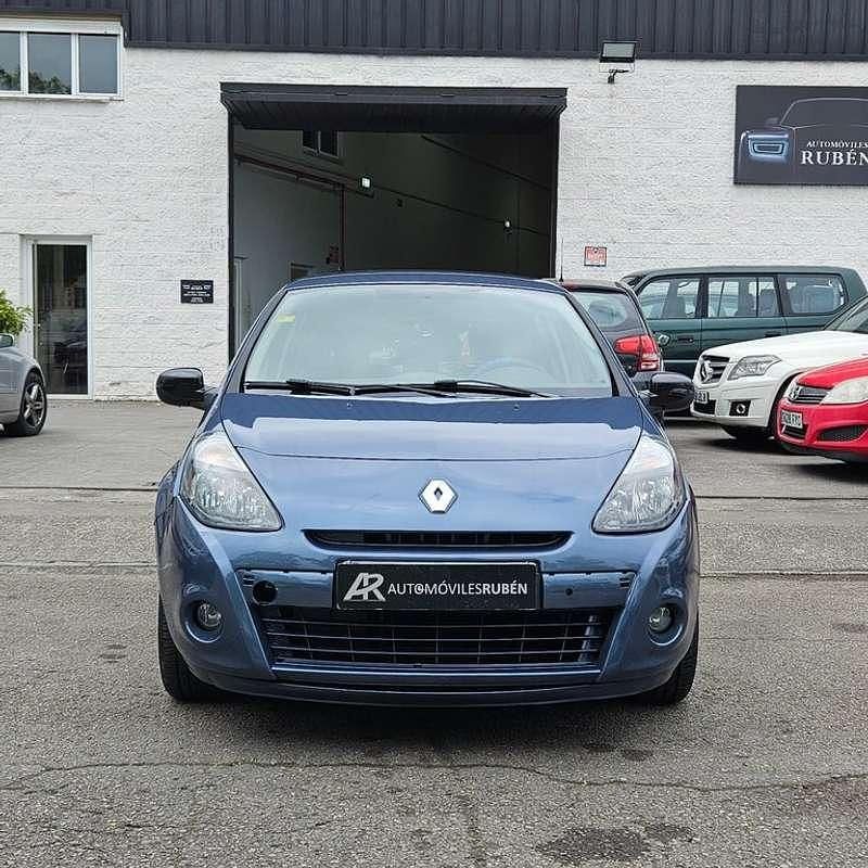 Usado Renault Clio II 75 CV (55 kW) 2010 Azul Utilitario