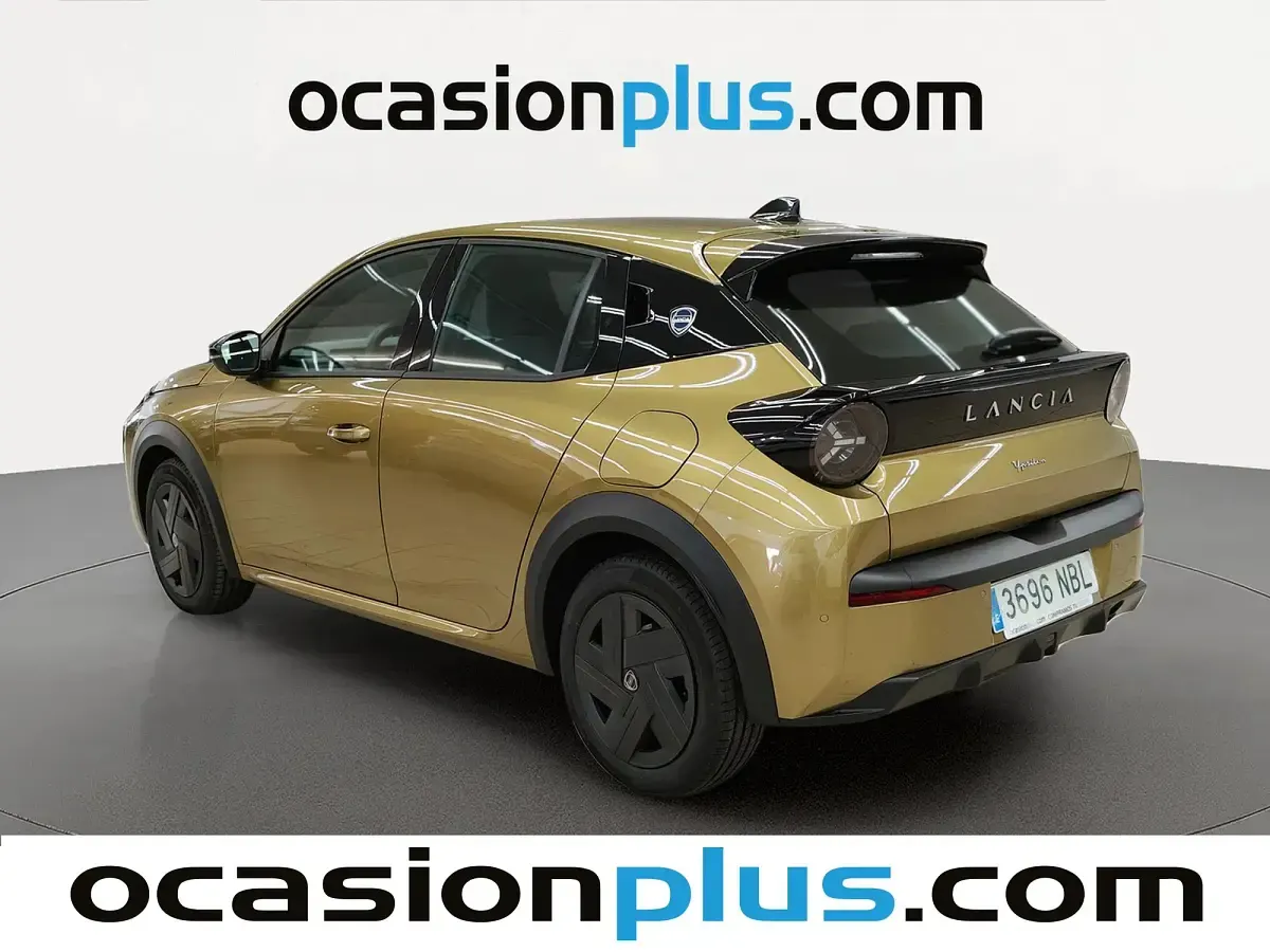 Nuevo Lancia Ypsilon 100 CV (73 kW) 2025 Oro Utilitario