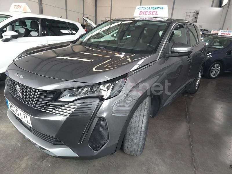 Usado Peugeot 3008 Active 130 CV (95 kW) 2021 Gris / plata SUV
