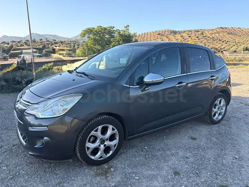 Usado Citroën C3 Attraction 68 CV (50 kW) 2014 Negro Berlina